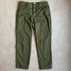 Gap Downtown Khaki Pants – Olive Green – Size 6
